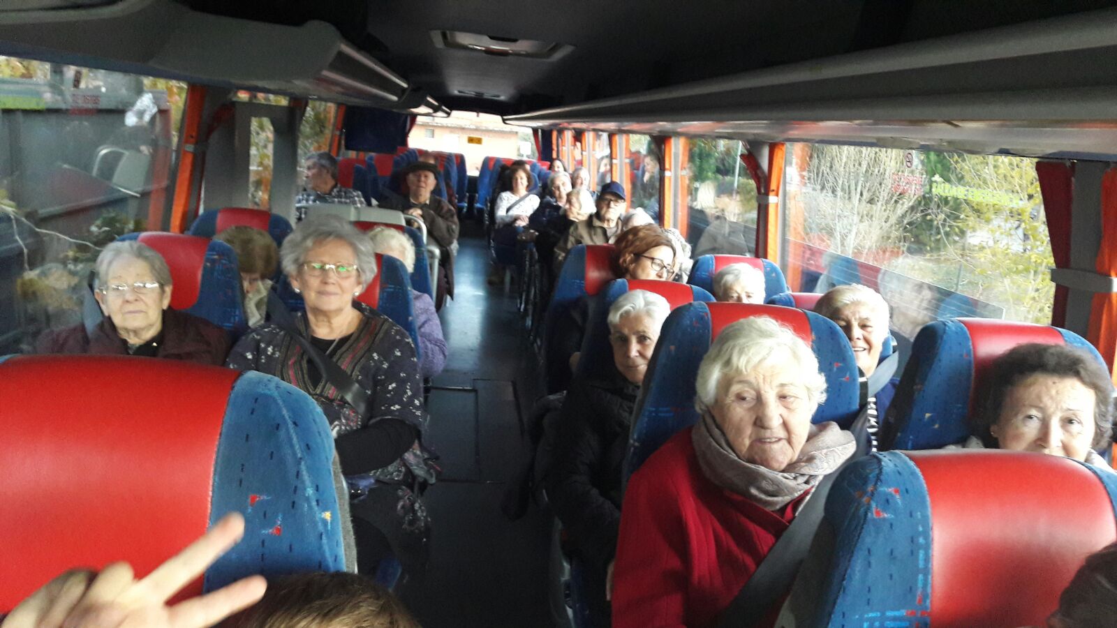 mayores madrid residencia plata y castañar albertia