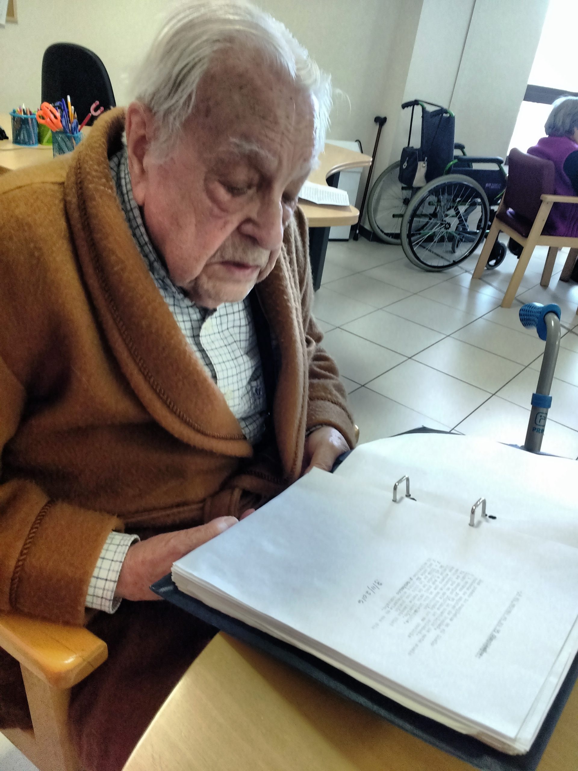 poesia personas mayores residencia albertia majadahonda valle de la oliva