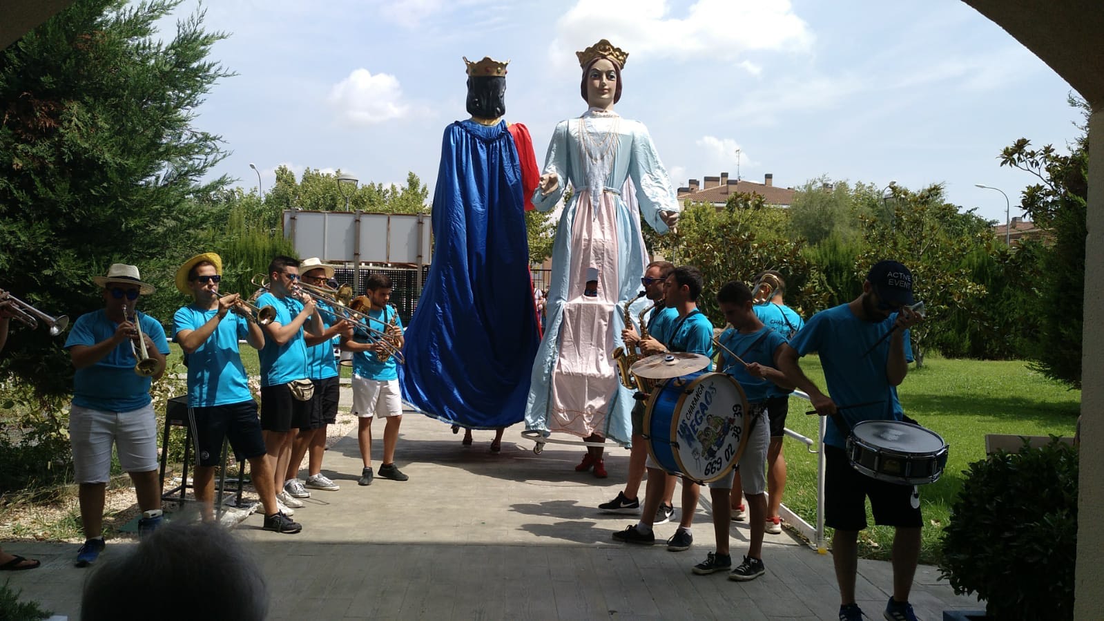 Albertia El Moreral residencia de mayores cabezudos la puebla de alfinden