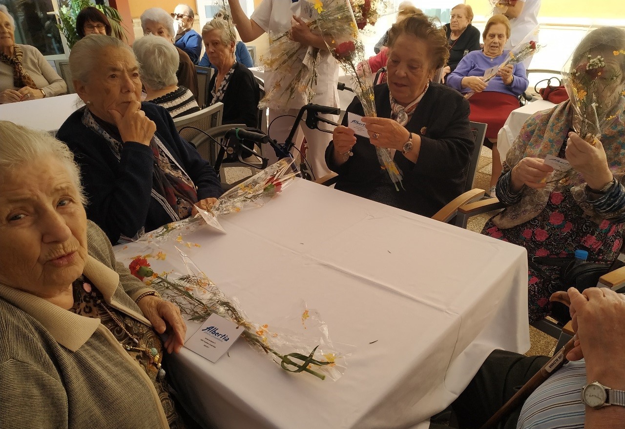 dia de la madre residencia para mayores albertia puertollano