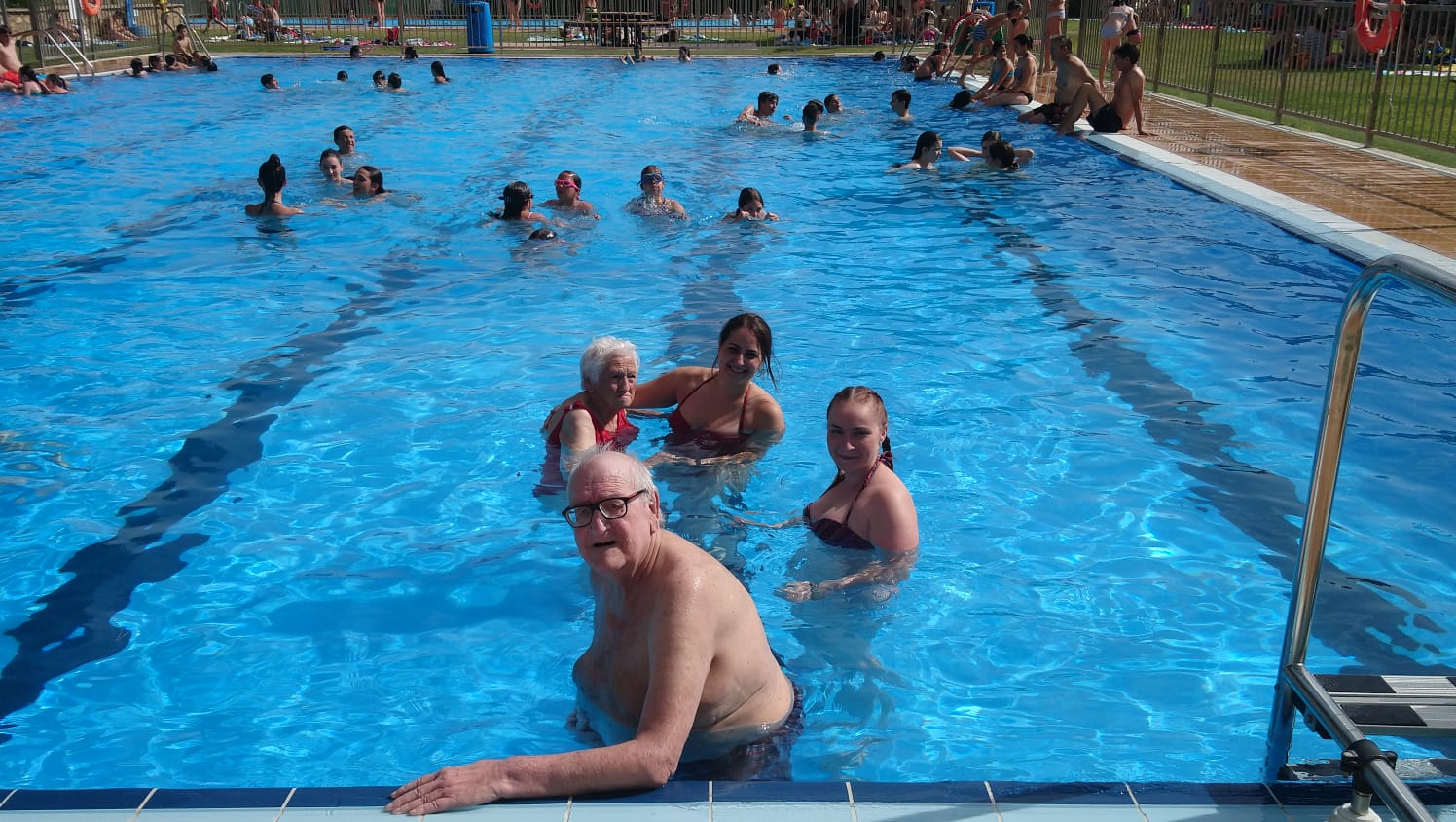 piscina municipal la puebla de alfinden residencia de mayores albertia el moreral