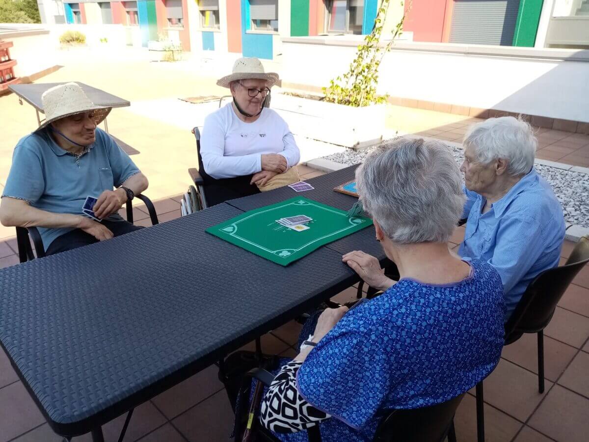 terraza residencia mayores albertia lugo